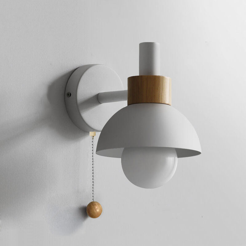Nordic Wood Pull-Switch Lamp