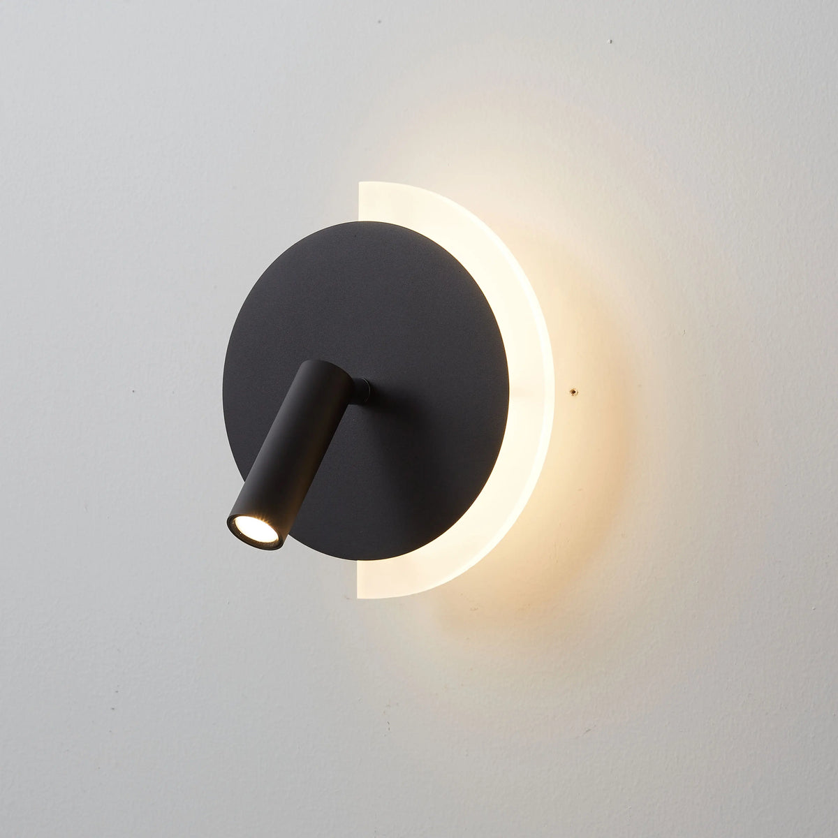 LunaSpot Wall Light