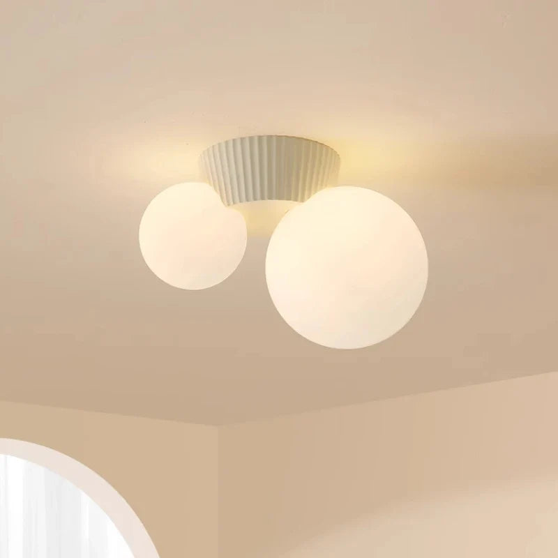 Luméa French Double Globe Light