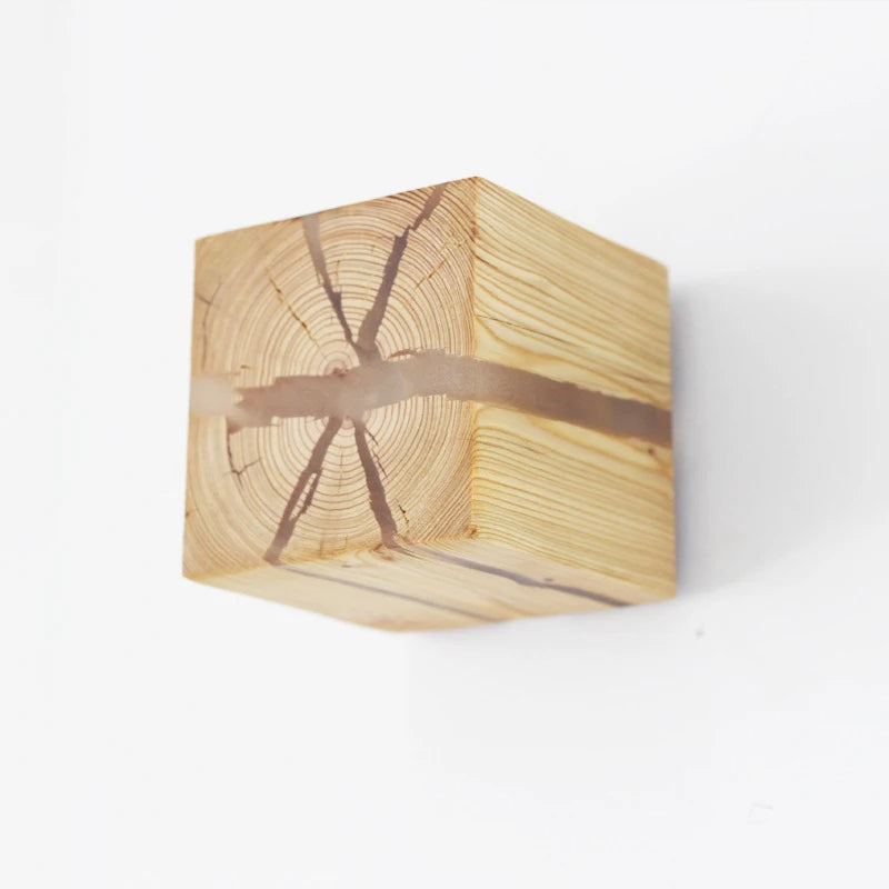 WoodAura Resin Wall Light