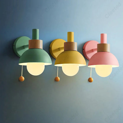 Nordic Wood Pull-Switch Lamp